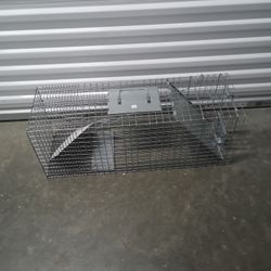 Large 1-Door Easy Set & Release Humane Live Animal Trap for Armadillos, Cats, Groundhogs, Muskrats, Nutria, Opossums, Racoons, Skunks,