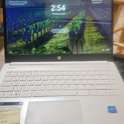 HP Laptop 
