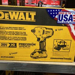 DEWALT 20V Lithium-Ion Cordless Brushless 1/2 in. Impact Wrench Kit, (1) 4.0Ah Battery, and Charger