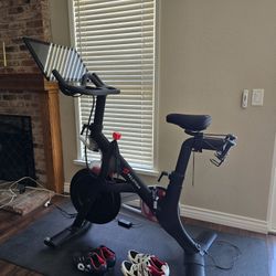 Peloton Bike