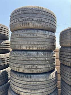 235/45r18 Pirelli tires en excelentes condiciones de vida las 4