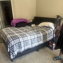 Queen Bed 
