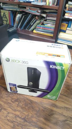 Boxed XBOX 360 Kinect Matte READ