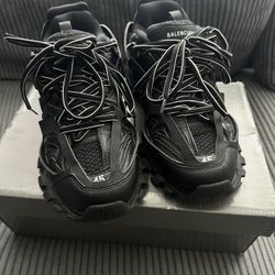 Balenciaga Tracks