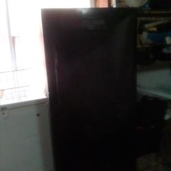 Freezer Black Upright 
