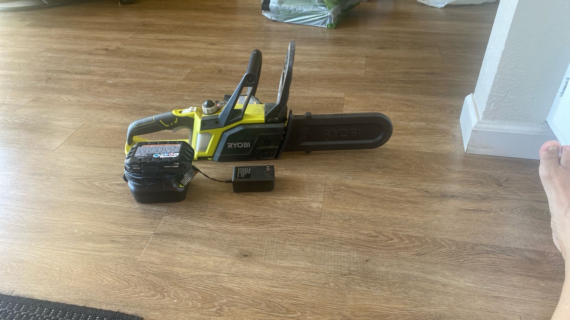 RYOBI Chainsaw P546 (PSV007247)