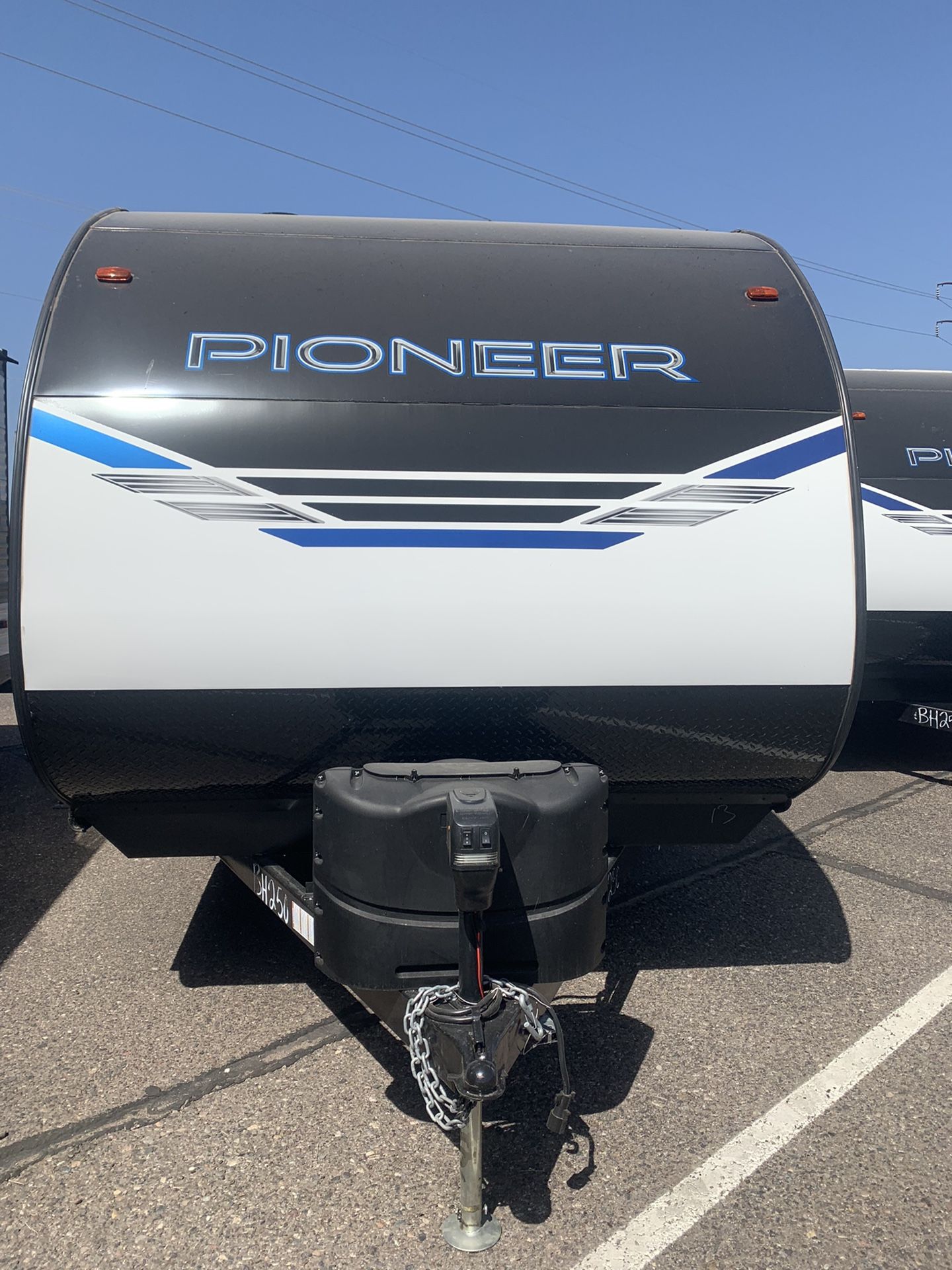 2022 PIONNER 25 Ft (BH) TRAVEL TRAILER