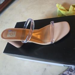 Shoes , Sandals 👡 