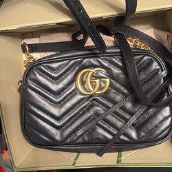 Gucci bag $600