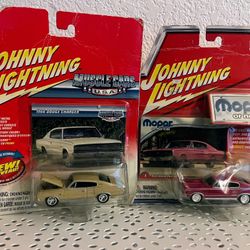 Set of 2 Johnny Lighting collection