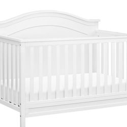 White crib with mattress 