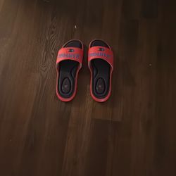Champion Slides (Size 11)