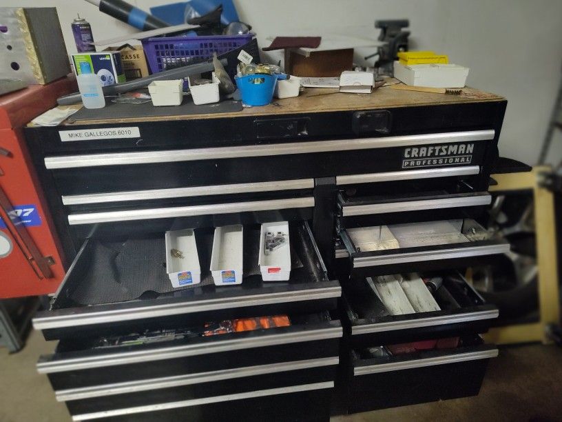 Moving Sale Everything Must Gotool