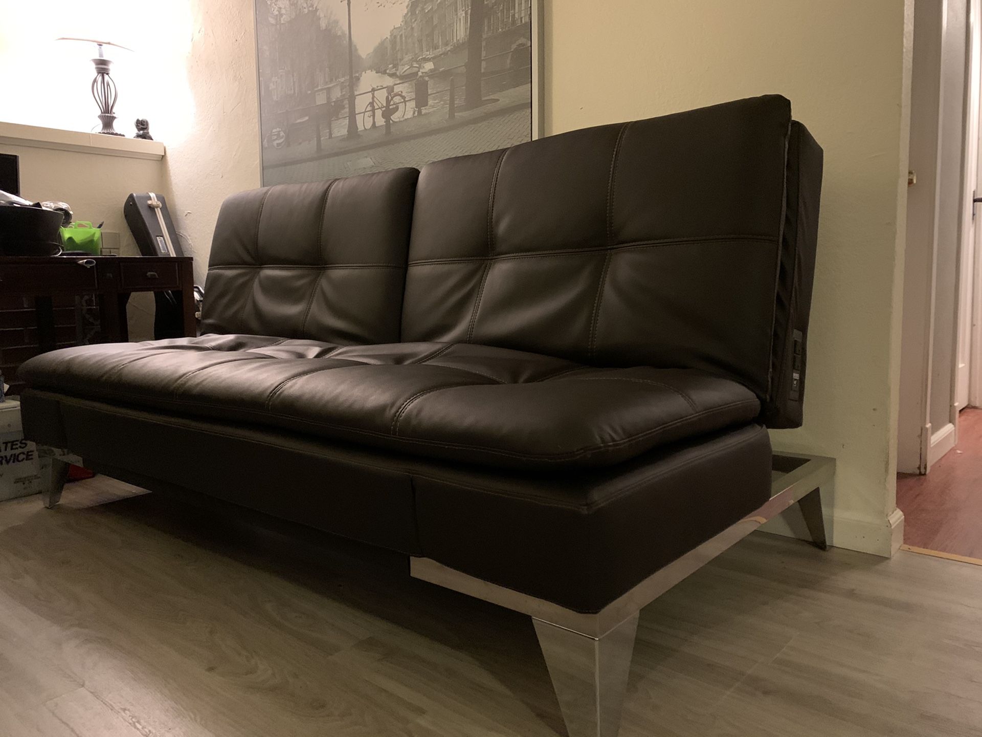 Leather futon/ couch for Sale in WA OfferUp