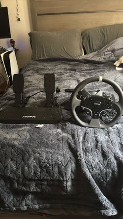 MOZA Racing Direct Drive Steering Wheel & Pedals – Excellent Condition