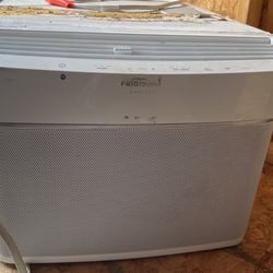 A/C 10,000 BTU