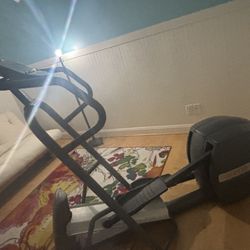 Precor EFX Elliptical 