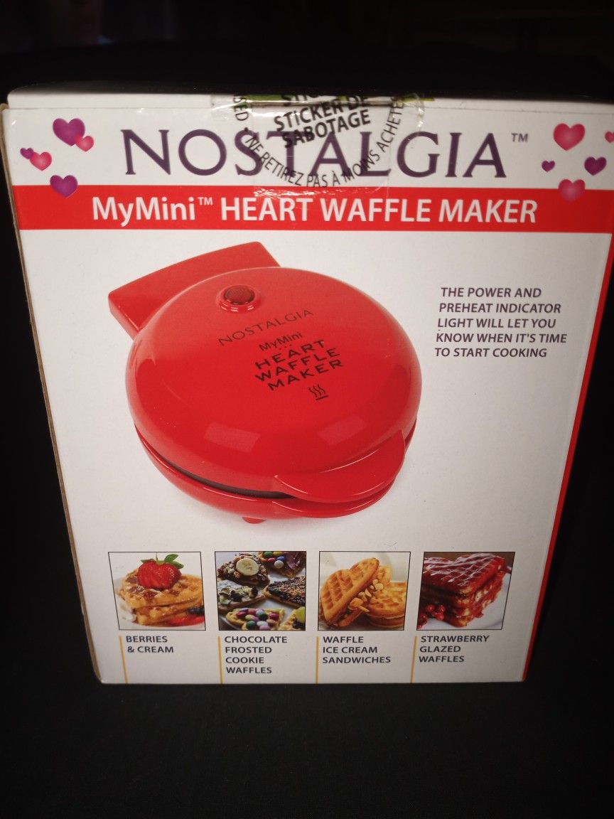NOSTALGIA RED MINI HEART WAFFLE MAKER