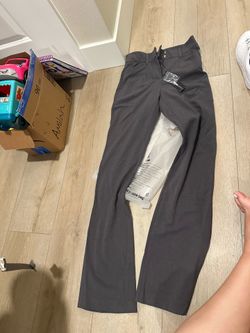 Fashion nova size small women’s pants