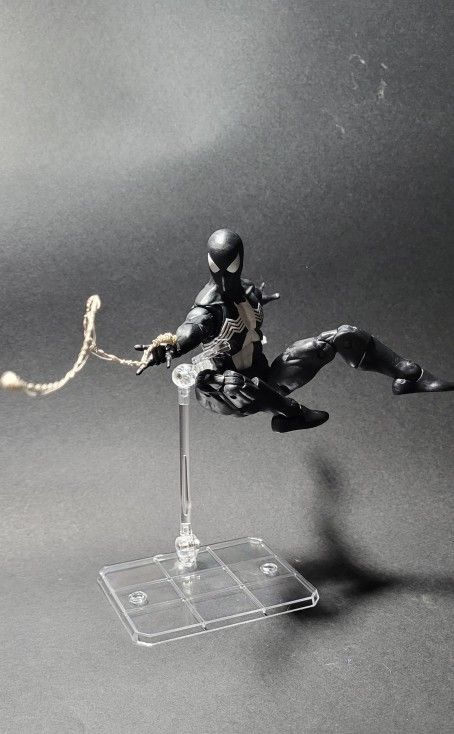 Marvel Legends Symbiote Spider-Man