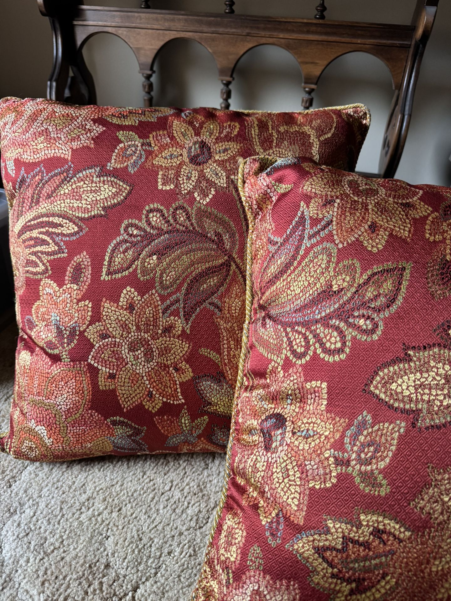 Pier 1 Decorative Pillows / pair Set