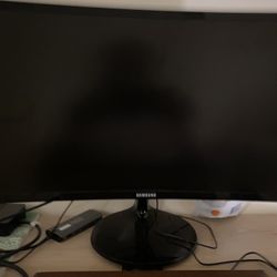 Samsung 24” Curved Monitor 