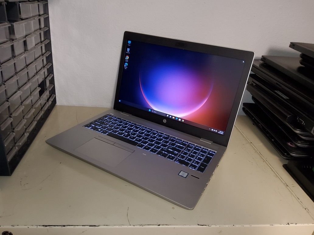 HP ProBook 650 G4 15.6" 6-Core i7-8850H 2.6GHz 16GB 512GB M.2+500GB Win11