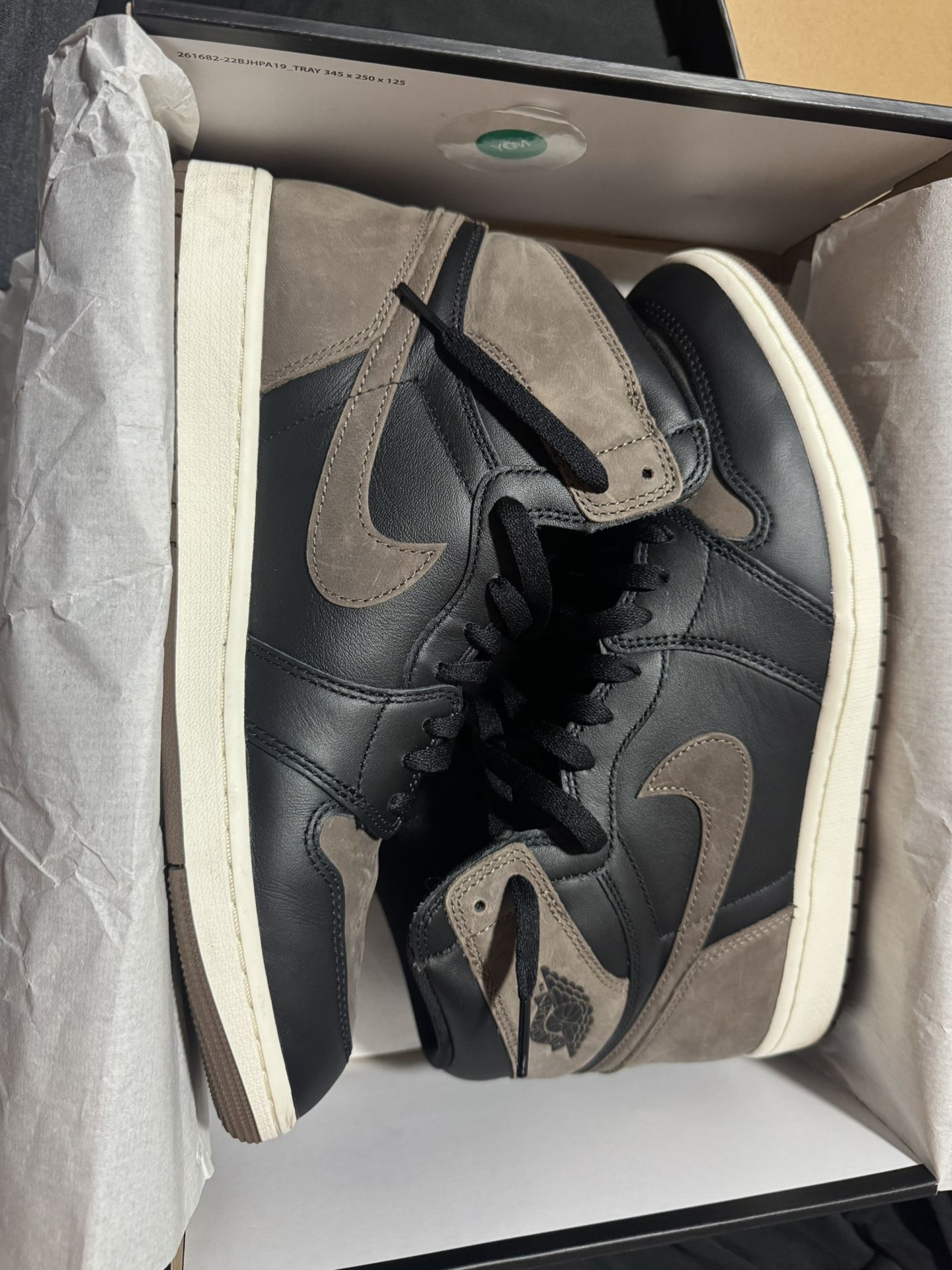 Palomino Jordan 1s