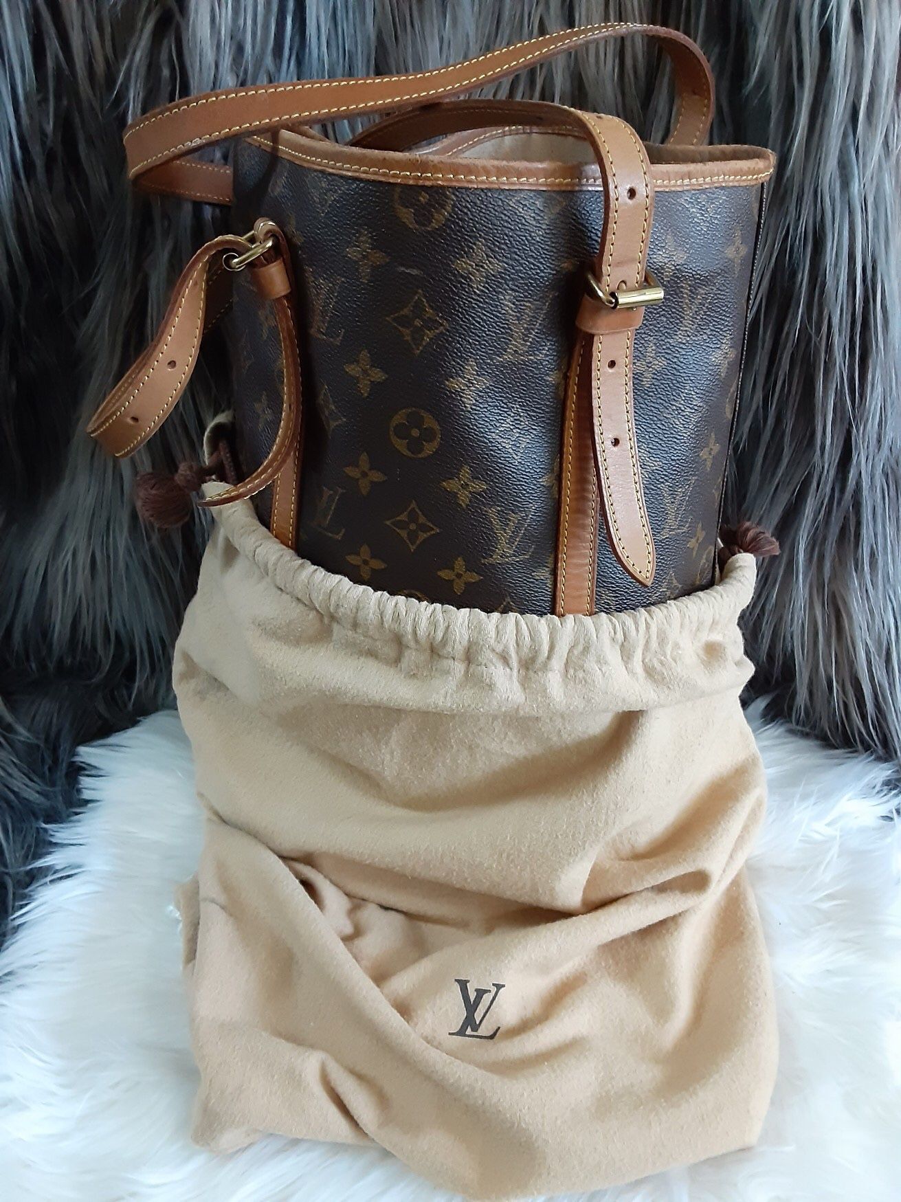 Authentic LOUIS VUITTON bag