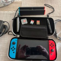 Nintendo Switch OLED With Accessories, Games, Memory Card And Travel Case. Zelda And Pokemon 