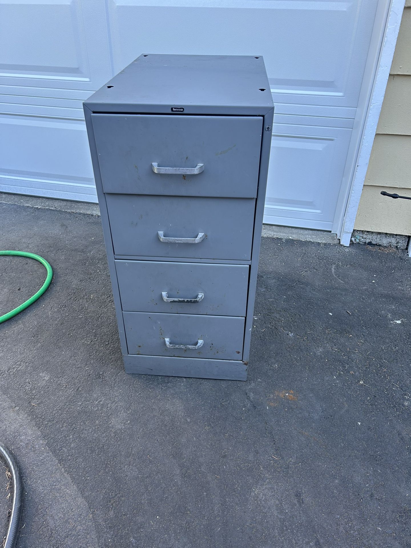 Tennesco 4-Drawer Filing Cabinet