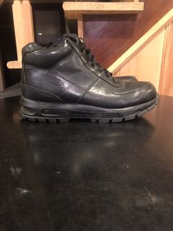 Nike boots size 14