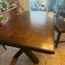 Table And Bench 