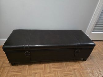 STORAGE OTTOMAN
