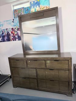 3 piece Dark Wood Bedroom set