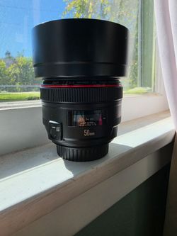 Canon 50mm f1.2 with box and bag