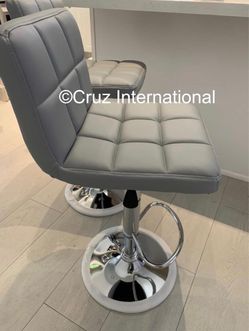 2 brand new gray bar stools