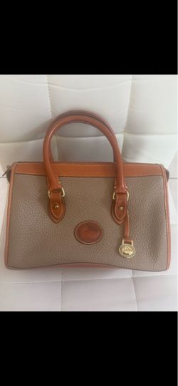 Dooney and Bourke woman purse