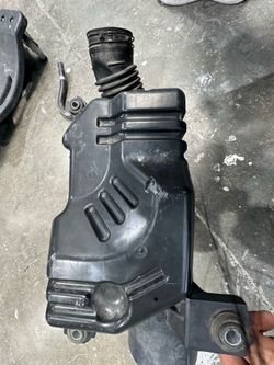 2017 Kia Forte Air Cleaner Intake Box Assembly