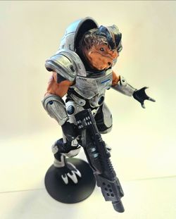 Bioware Big Fish EA Mass Effect 3 Series 1 GRUNT Action Figure