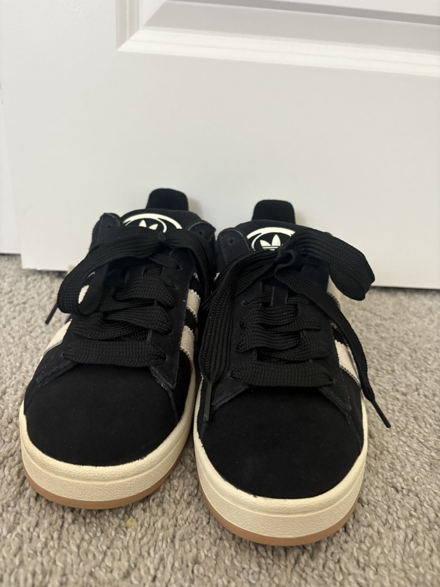 Adidas Sneakers, Women’s Size 9.5/Men’s 7.5