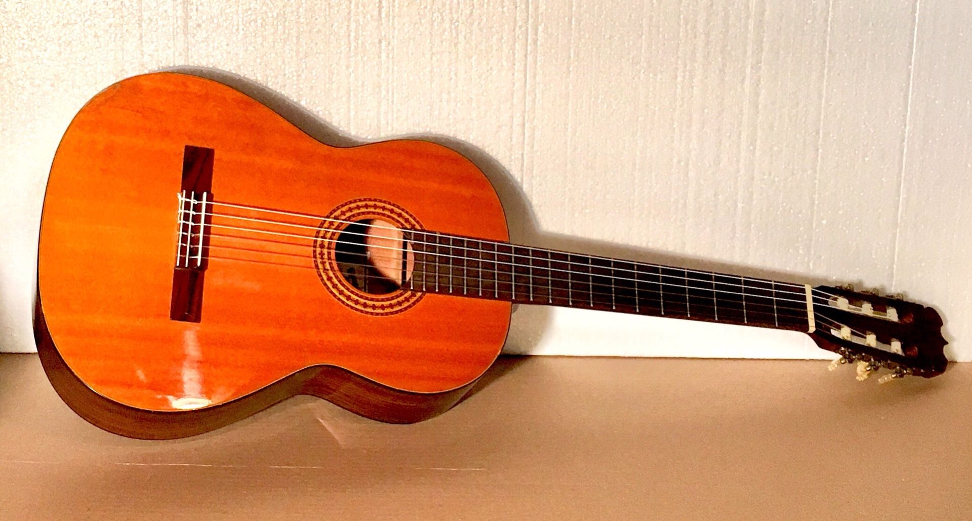 C. F. MARTIN & CO. VINTAGE SIGMA CR7 CLASSICAL NYLON STRING GUITAR