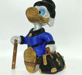 Donald Duck art sculpture statue furniture decor iPhone