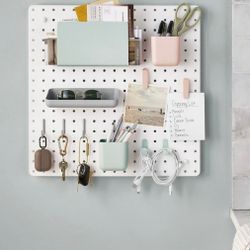 Member’s Mark Pegboard Organizer 12 pieces