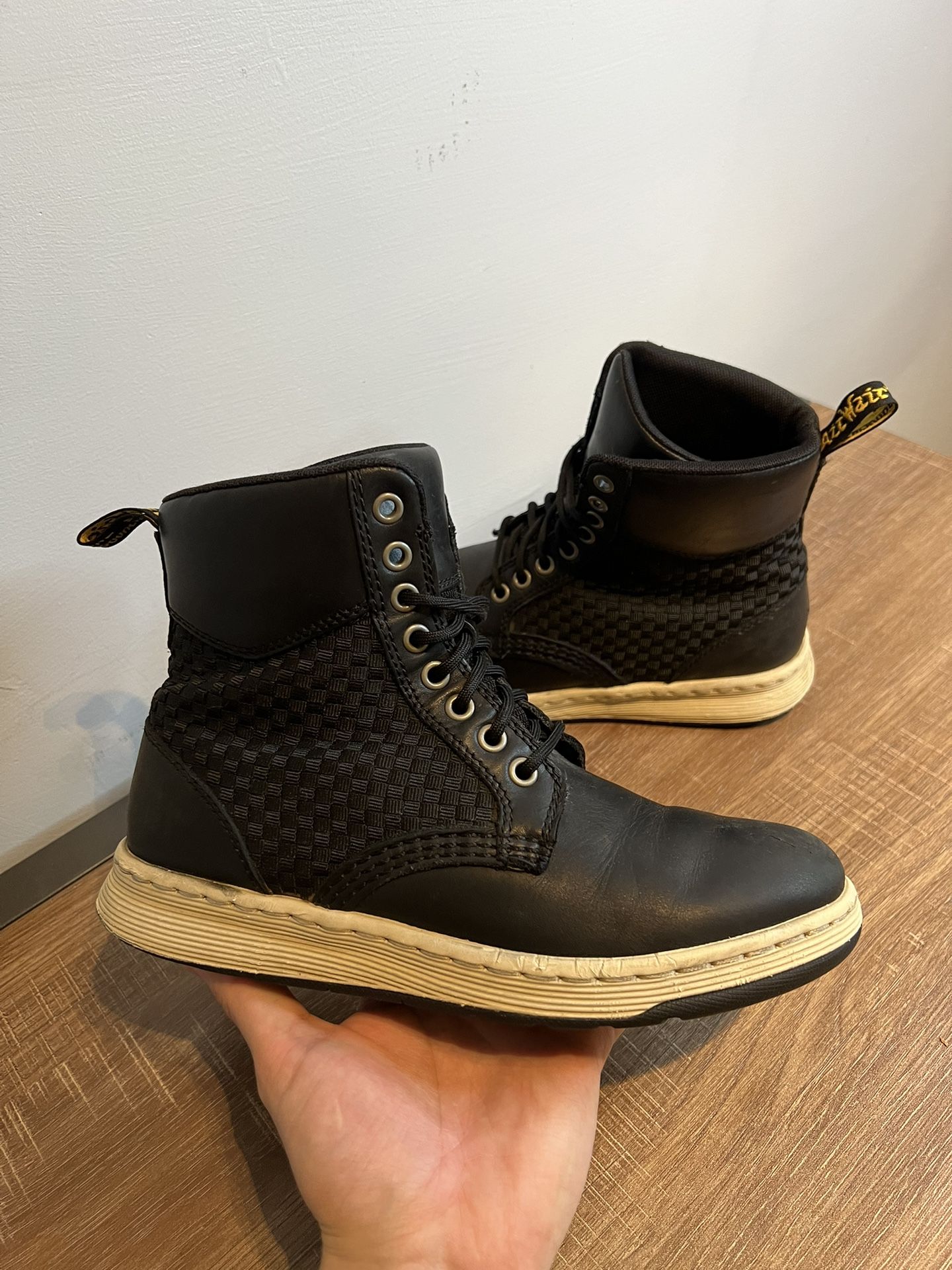 Dr Martens Boots Women’s 7 Rigal Black Shoes Leather