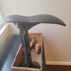 Cast Iron Shoe Repair Set