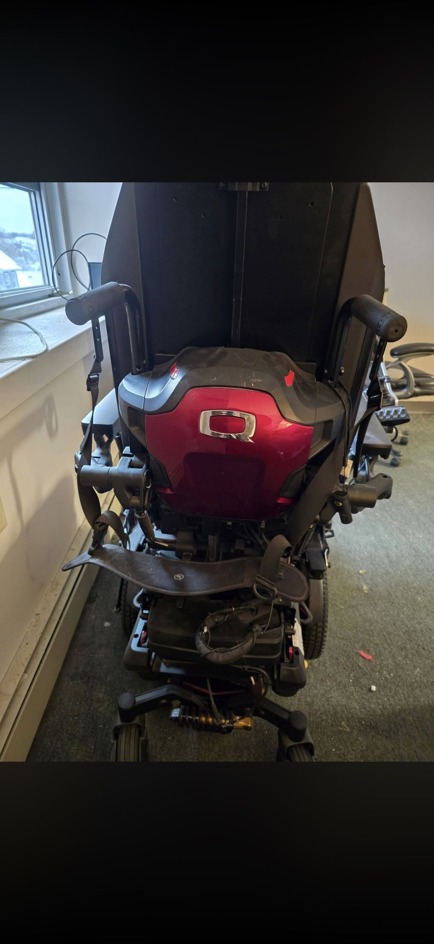 ♿ Quantum Edge 3 Power Wheelchair – 2024 Model | Digital Joystick | Heavy-Duty Top-tier Quantum Edge 3 electric wheelchair in very good condition. Th