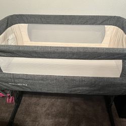 Mika Mickey Bed Side Bassinet