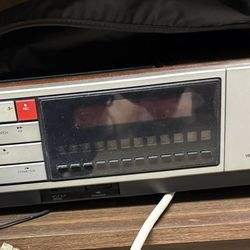 Quasar VHS VCR model VH5031WW