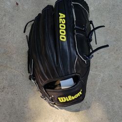 Wilson A200 Baseball Mitt
